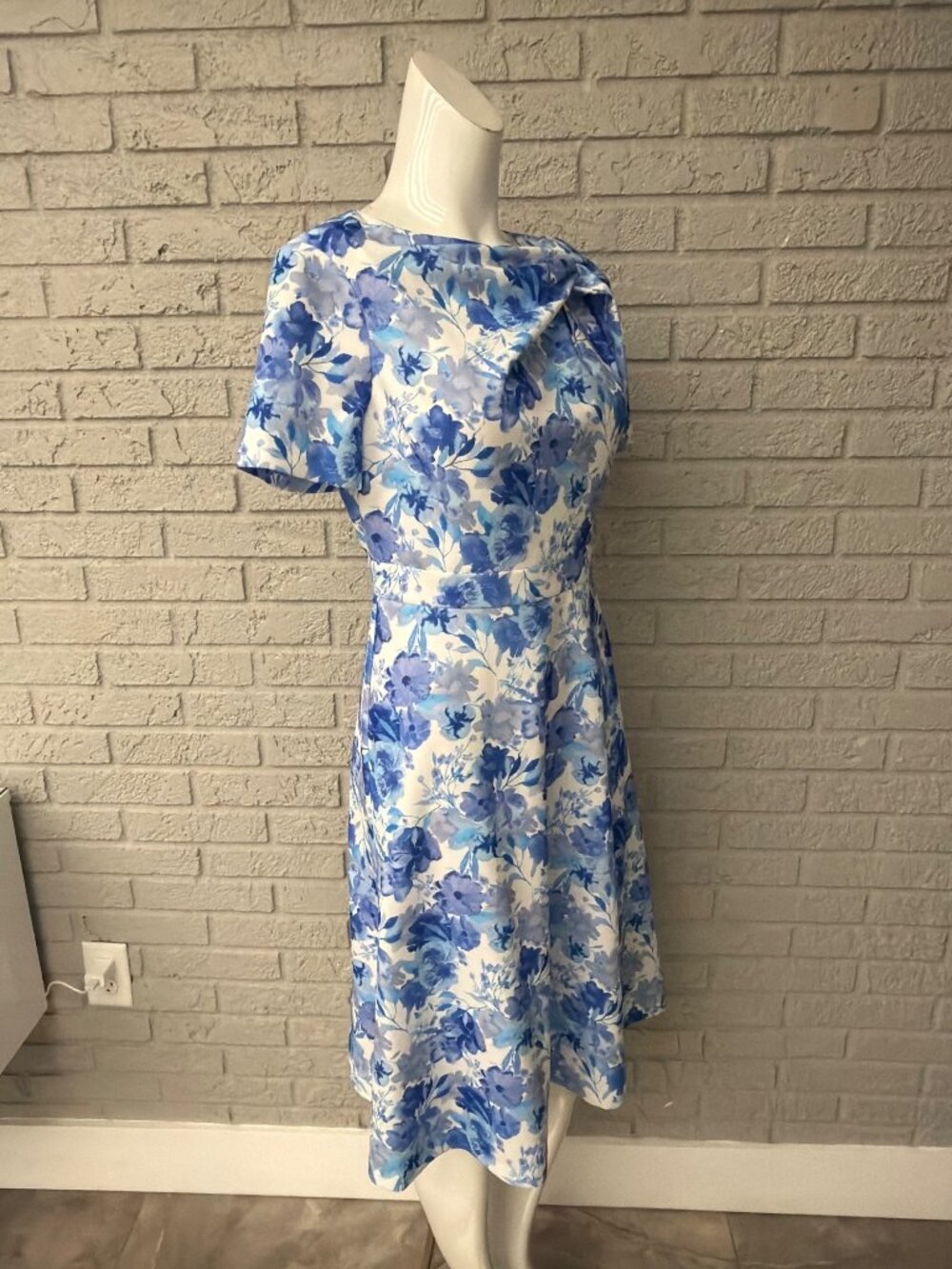 London Times Short Sleeve Floral Print Bow-Neck Midi Dress Size 6P - Picture 7 of 11
